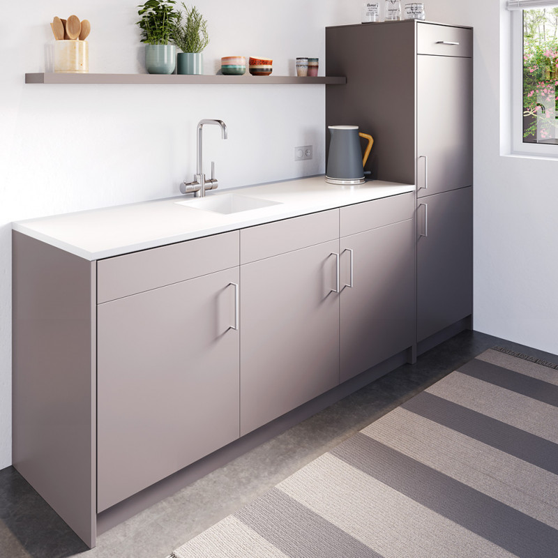 Cuisine avec plan de travail stratifié décor blanc