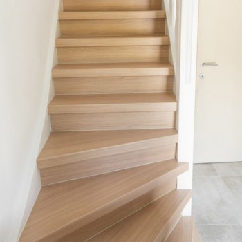 Profilé de transition rénovation d'escalier stratifié chêne clair 1300 x 56 x 12 mm