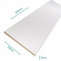 Tablette mélaminé blanc 2500 x 200 x 18 mm - PEFC 75% .