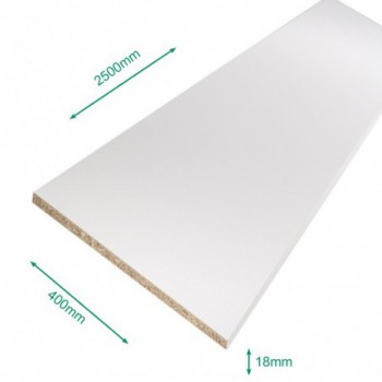 Tablette mélaminé blanc 2500 x 400 x 18 mm - PEFC 75% .