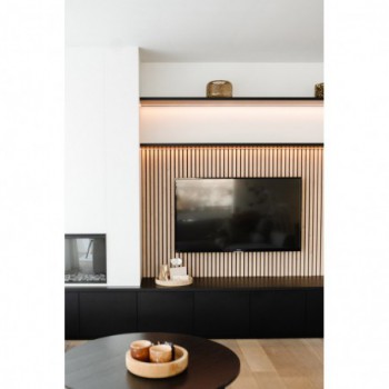 Lot de 2 demi Panneaux mural décoratif lamelles MDF chêne clair fond noir 1250 x 287 x 20 mm-0,72 M2 PEFC 70%