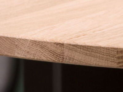Concevez votre table en bois sur mesure : les étapes essentielles 